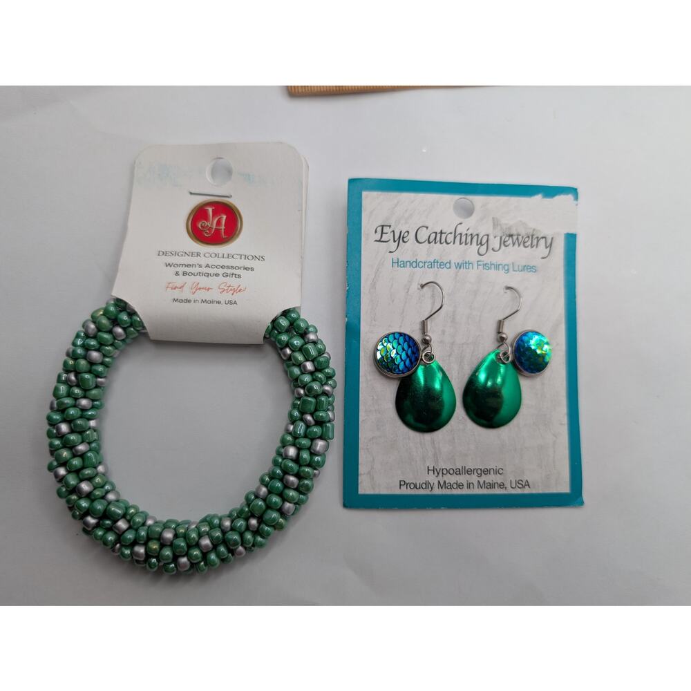 Inspirational Elements Glass Beaded Bracelet Sage Green Silver Stretch Maine